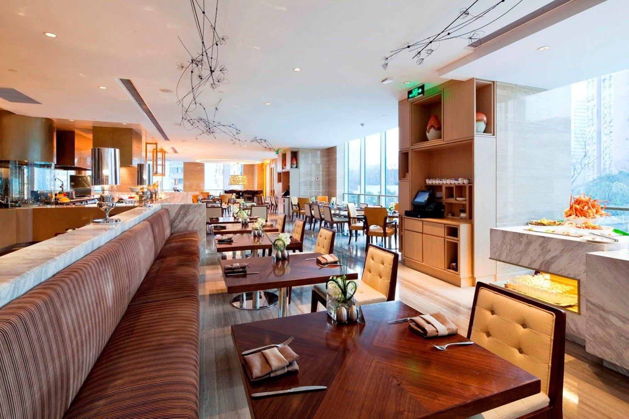 Hotel Hongkou Sanzhi International